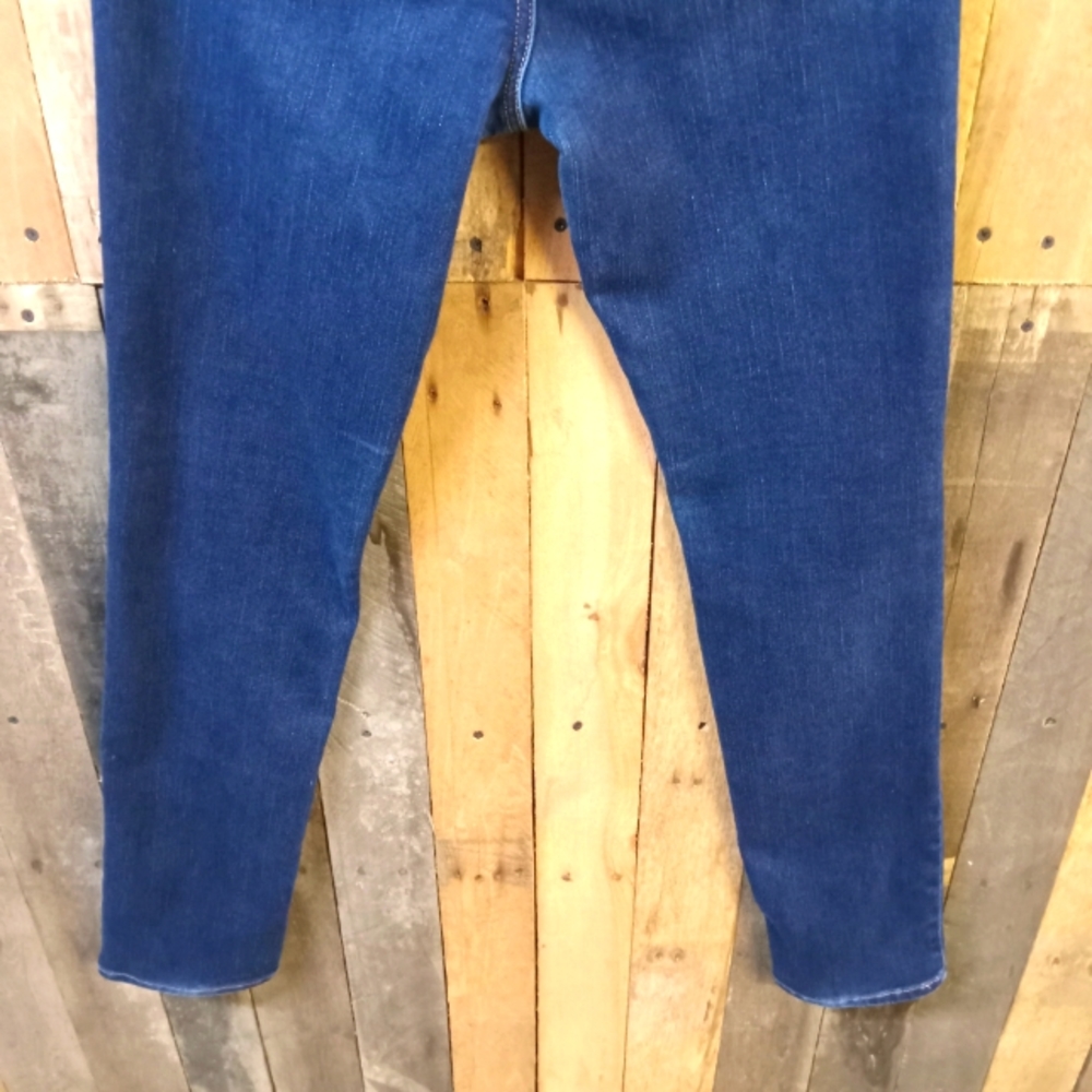 AE Jeans/Size 10 - Picture 7 of 7